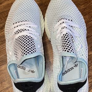 Adidas original deerupt lace up sneakers